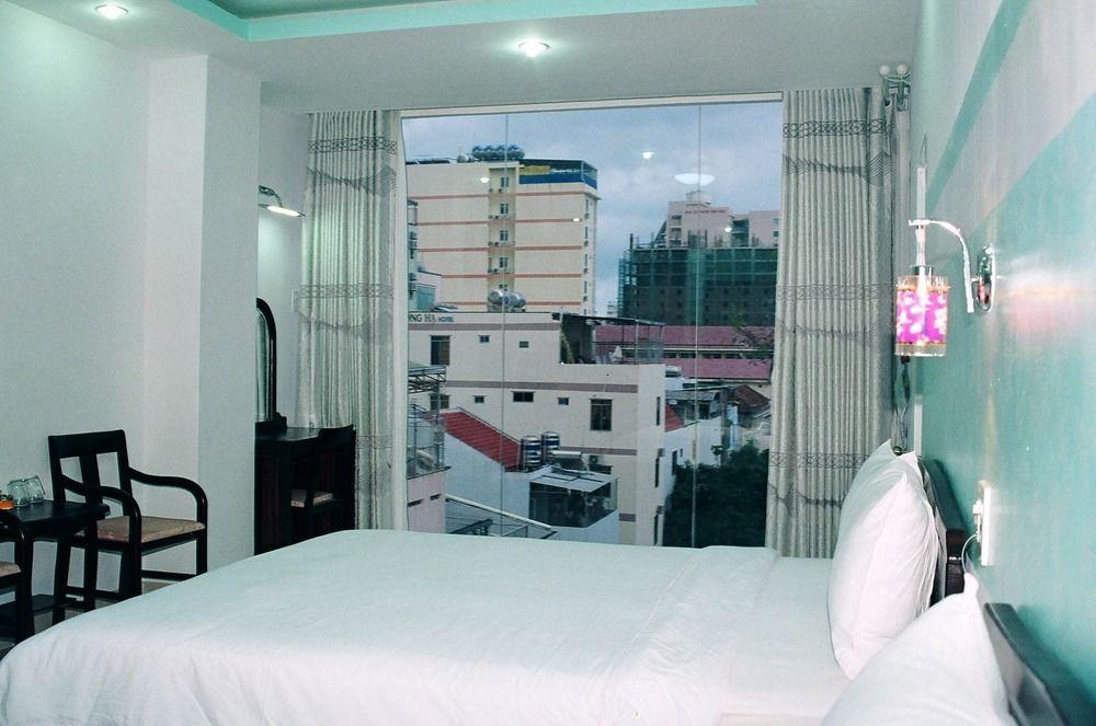 Remi Hotel Nha Trang Esterno foto